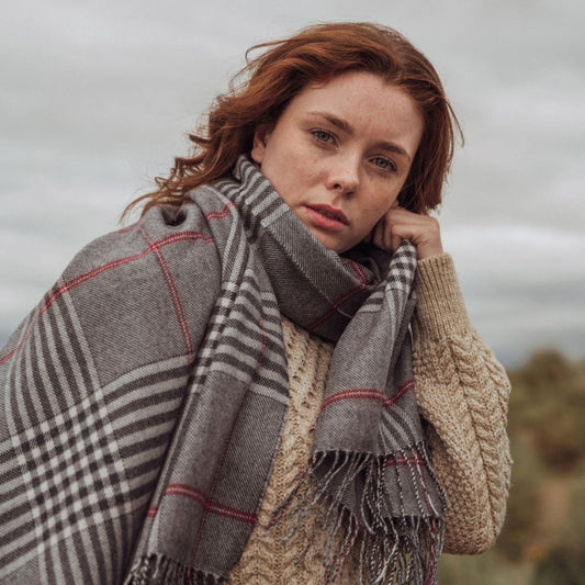 Oversized Merino Grey Estate Check Scarf