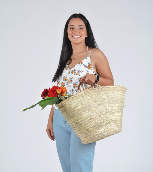 Trendy straw bags , straw beach bag, Leather handle