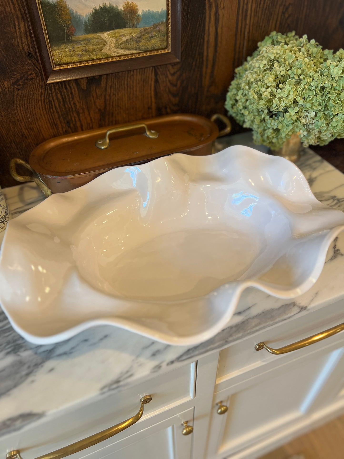 19" Ruffle Bowl