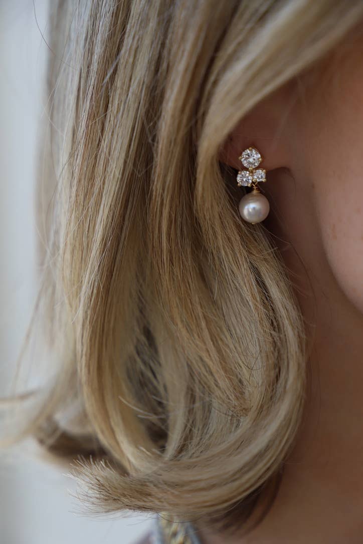 Diamond Pearl Studs