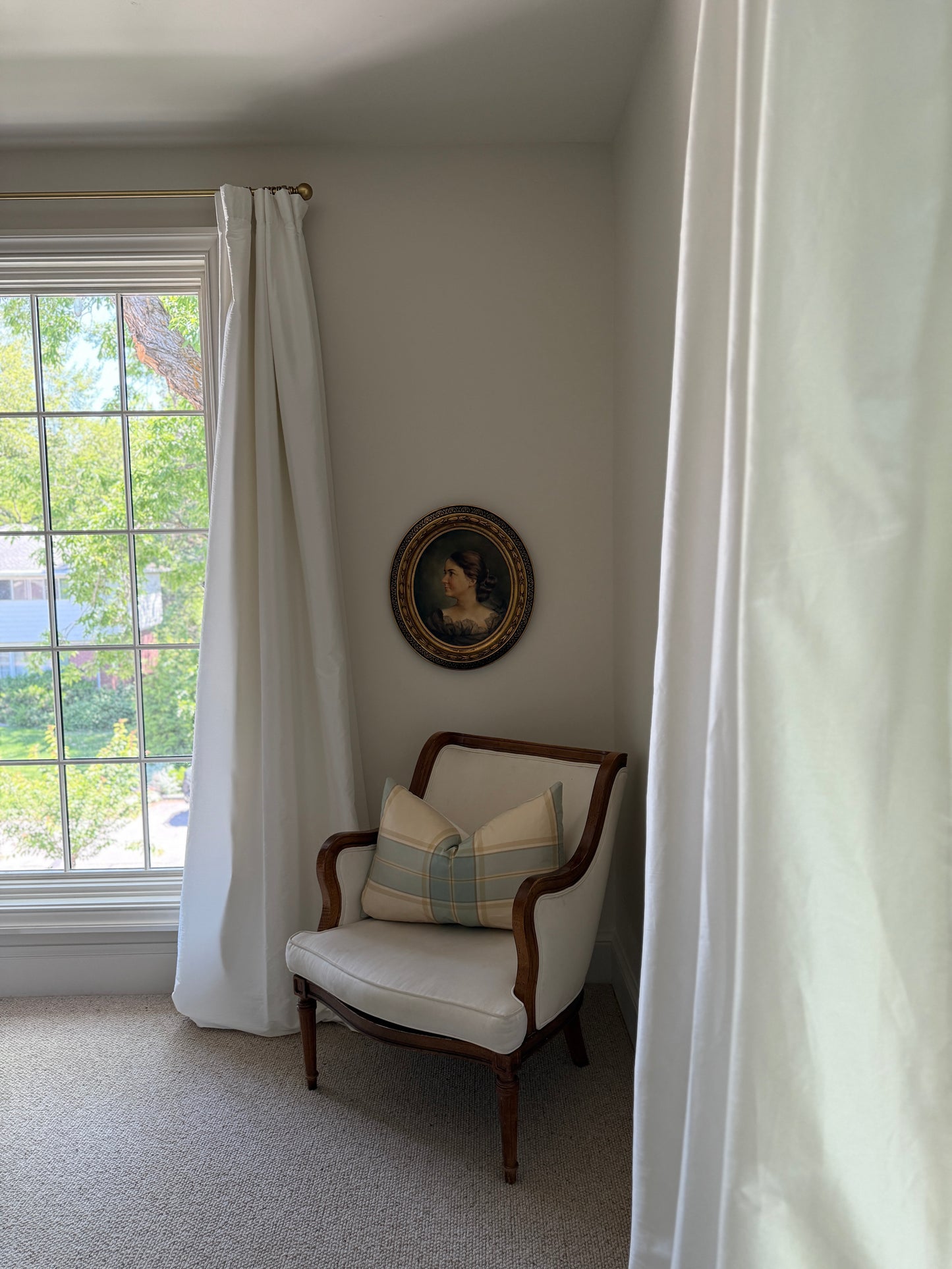 The Colonial Lady