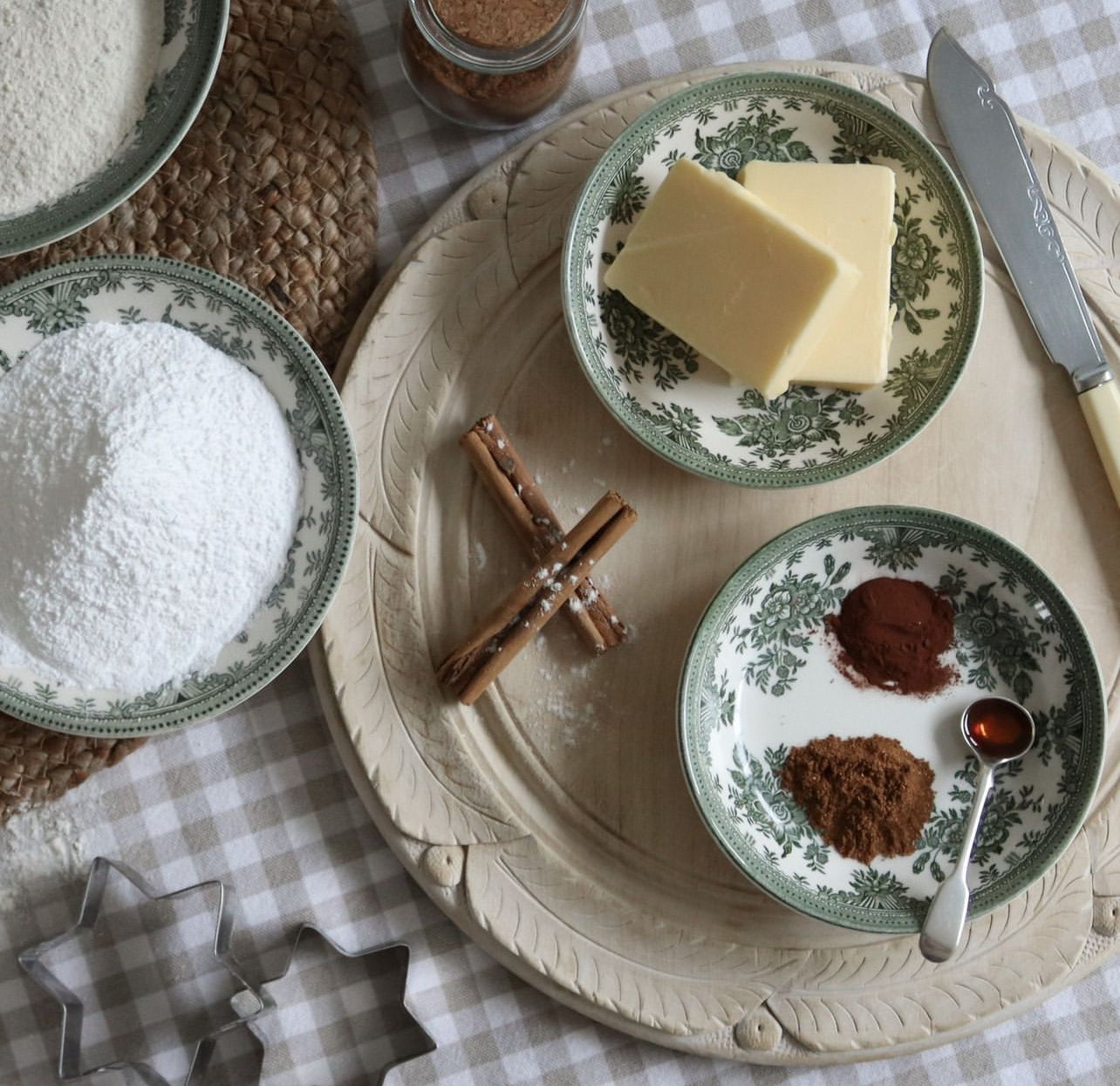 Green British Plates: Various Sizes