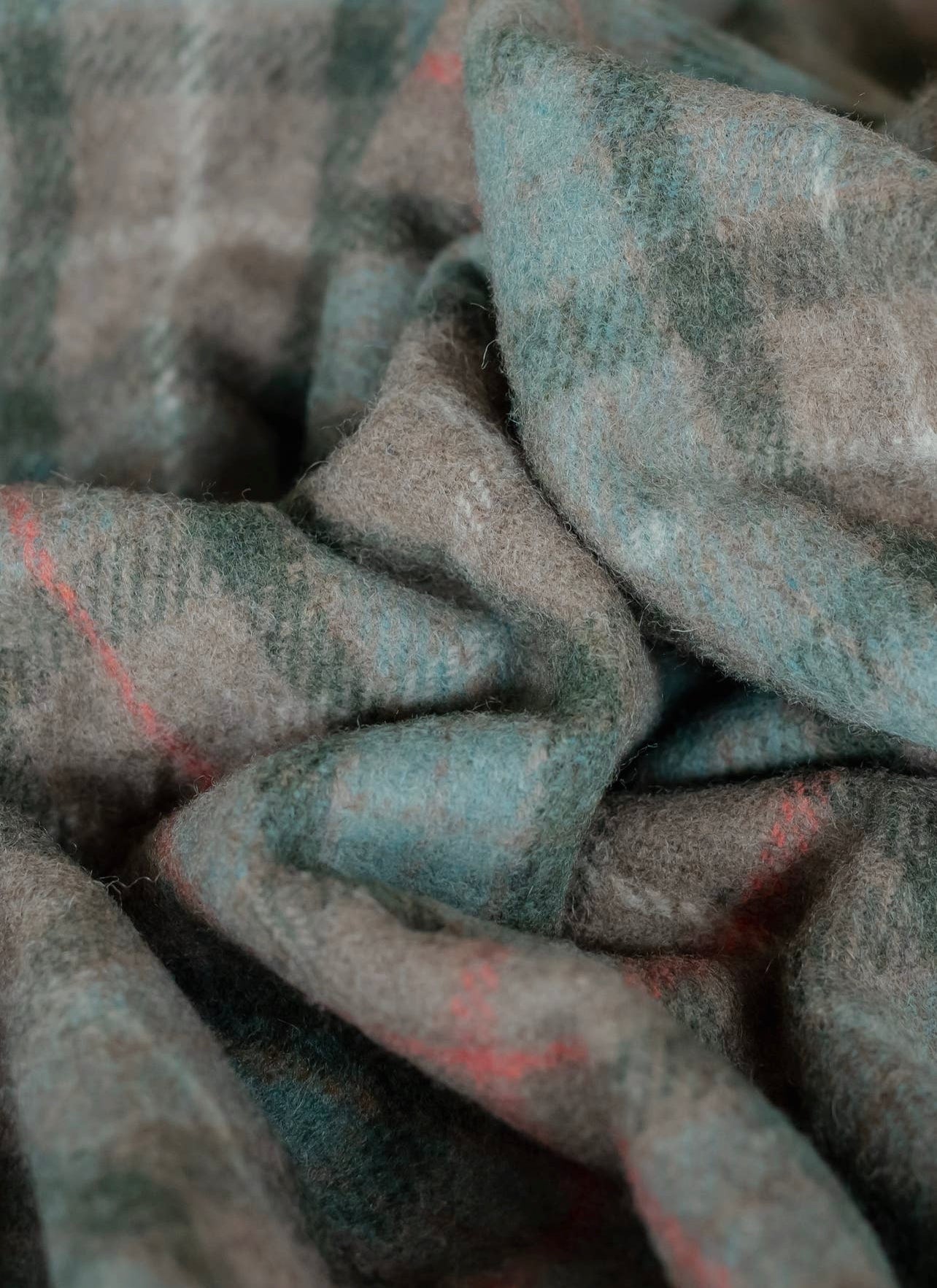 Wool Throw: Fraser Weathered Hunting