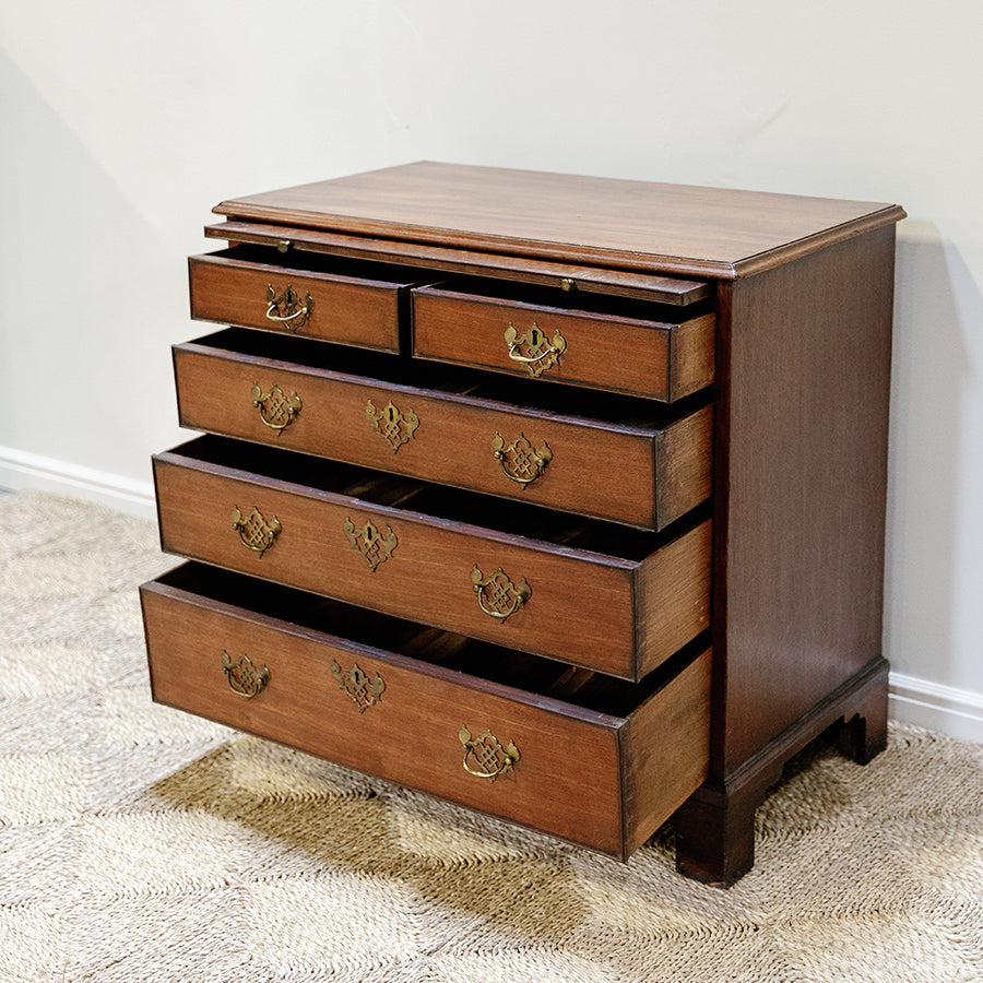 Mahogany Chest of Drawers