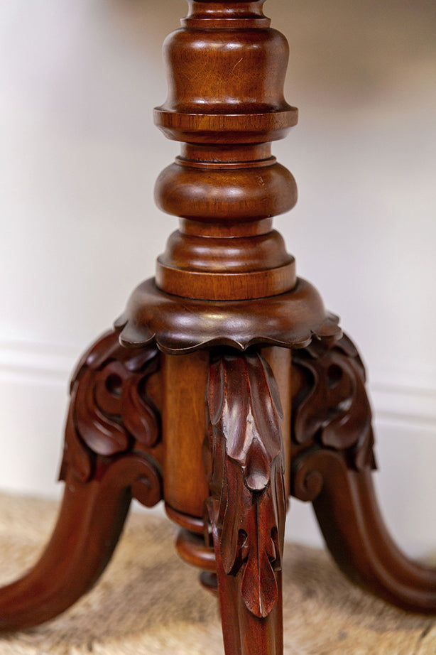 Victorian Scalloped Tripod Base Table