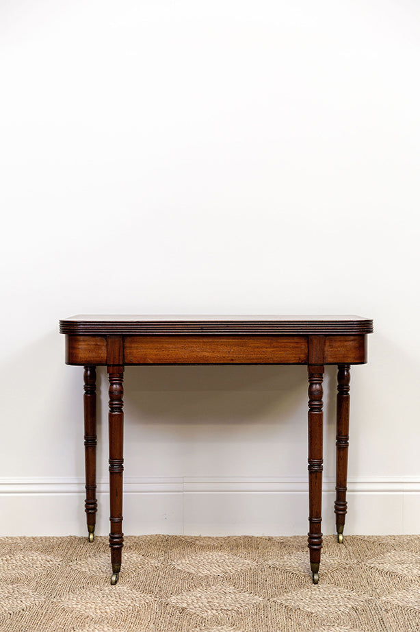 Foldover Tea Table