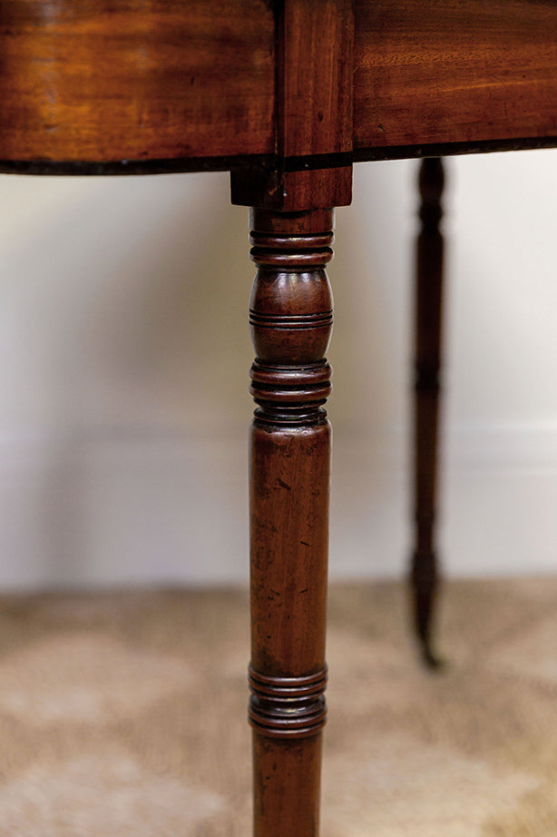 Foldover Tea Table