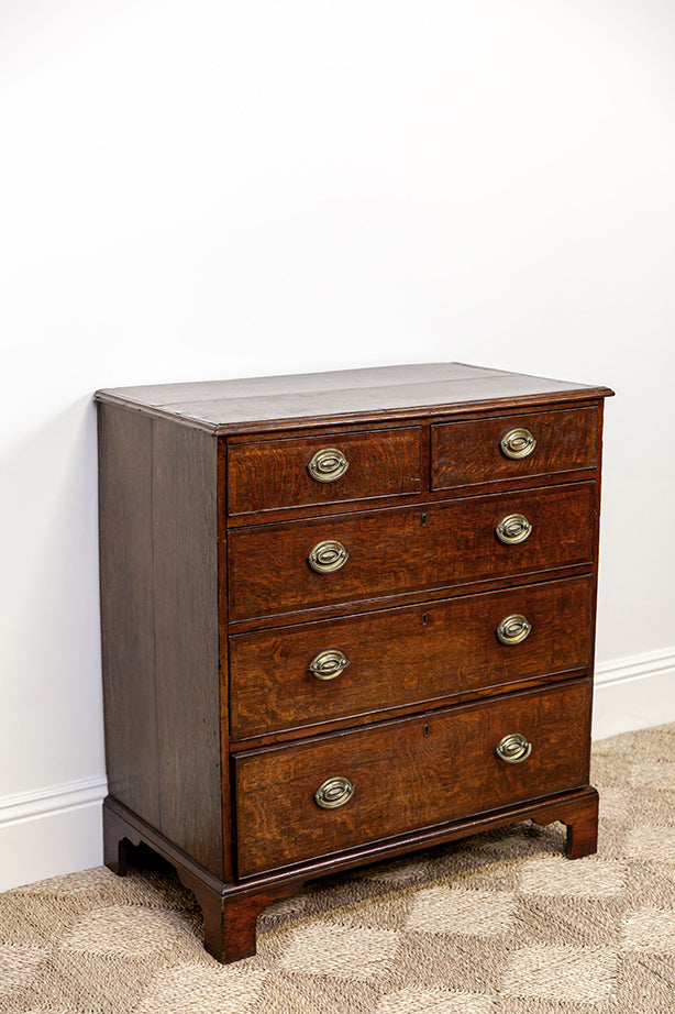 Oak Chest of Drawers