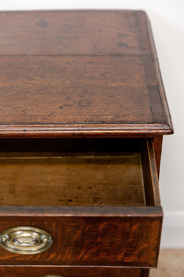 Oak Chest of Drawers