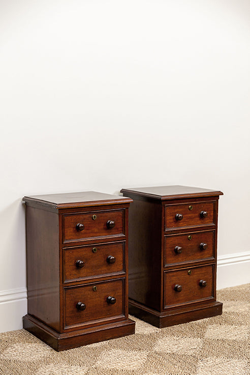 Mahogany Small Bedside Chests (pair)
