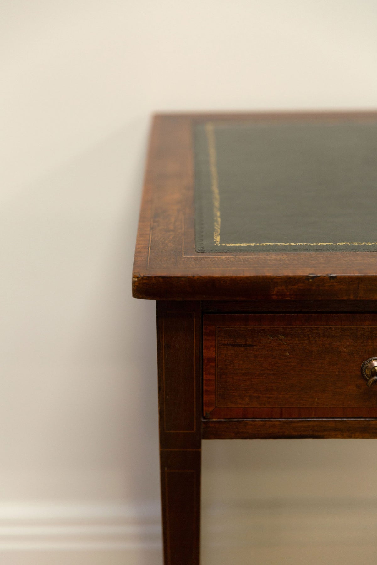 Edwardian Mahogany 2-drawer writing table
