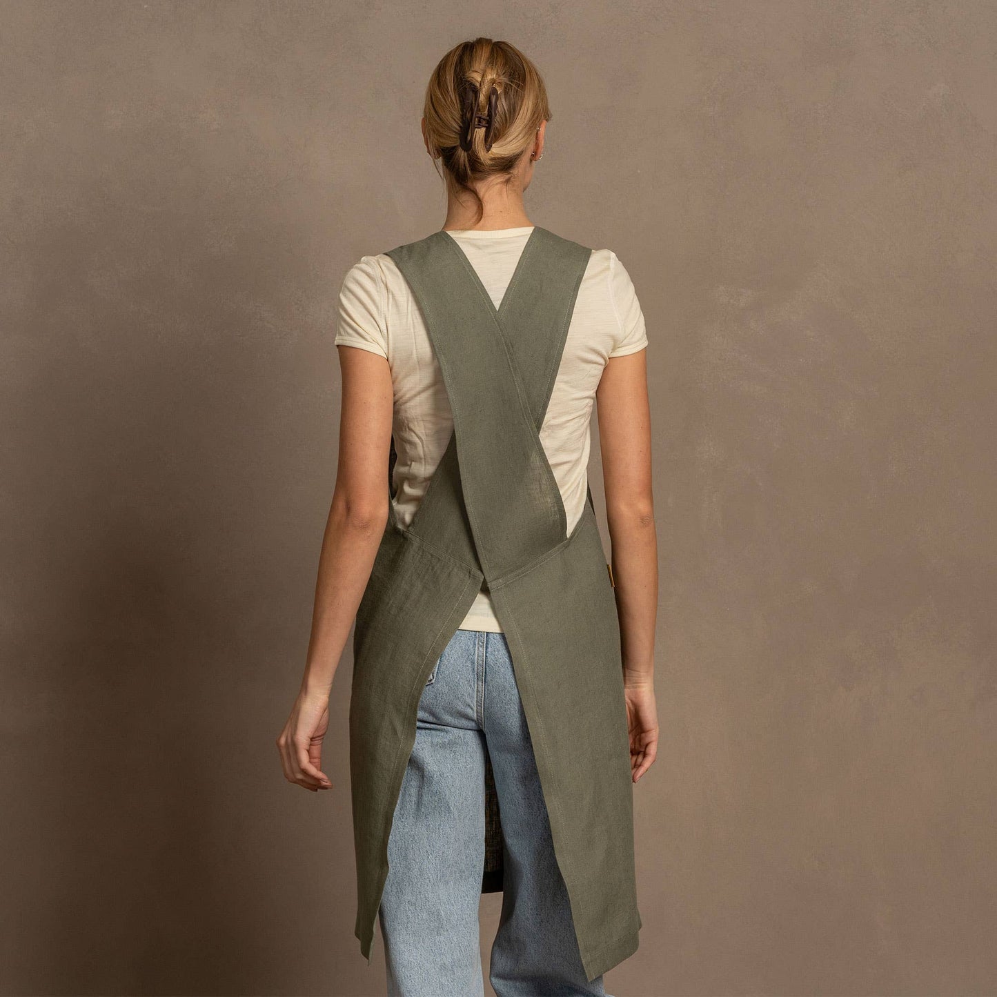 Linen Cross-Back Apron