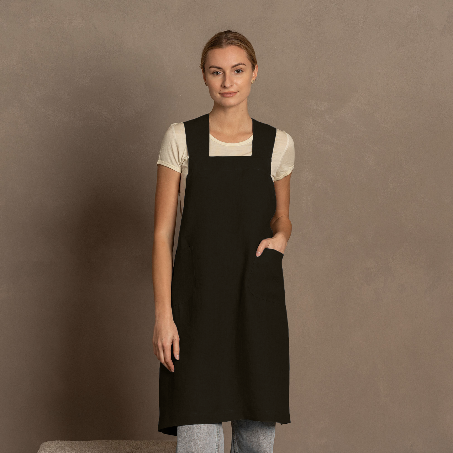 Linen Cross-Back Apron