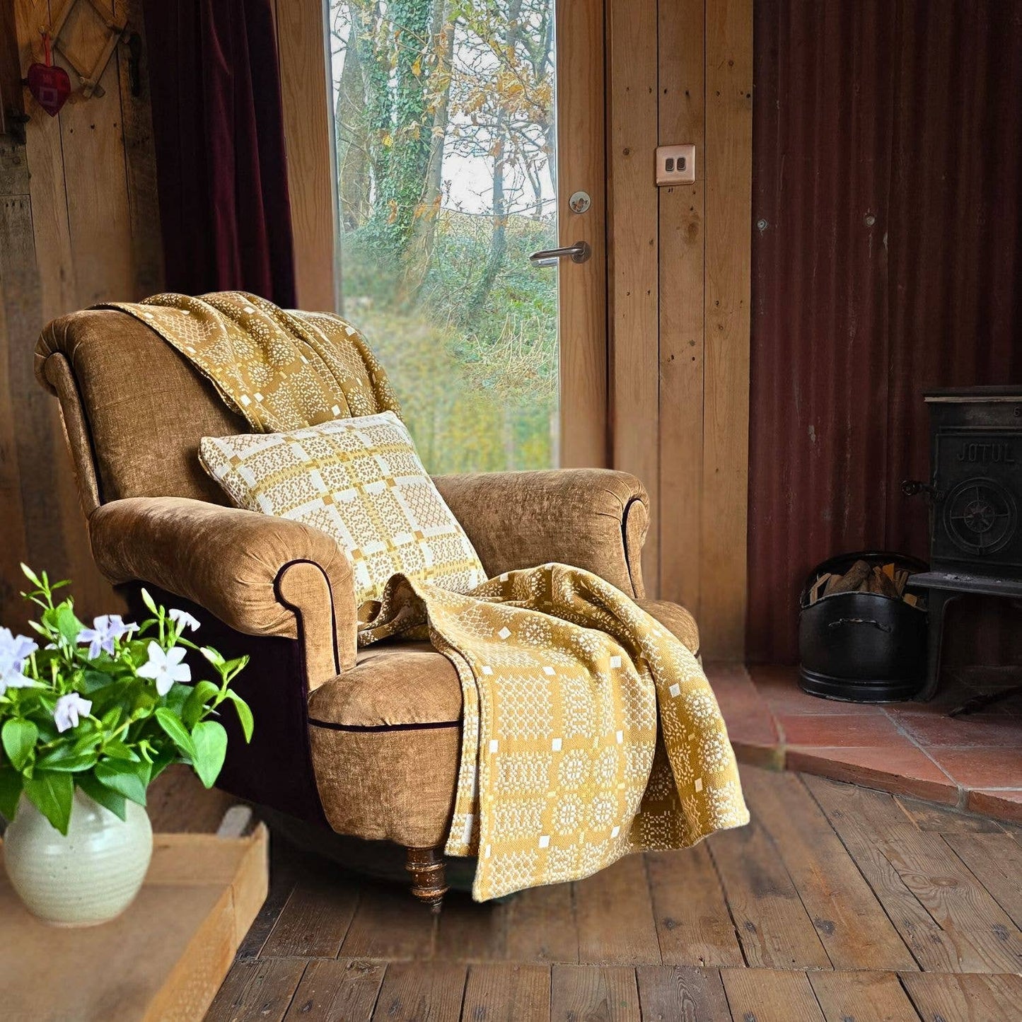 Knot Garden Welsh Tapestry Throws & Blankets