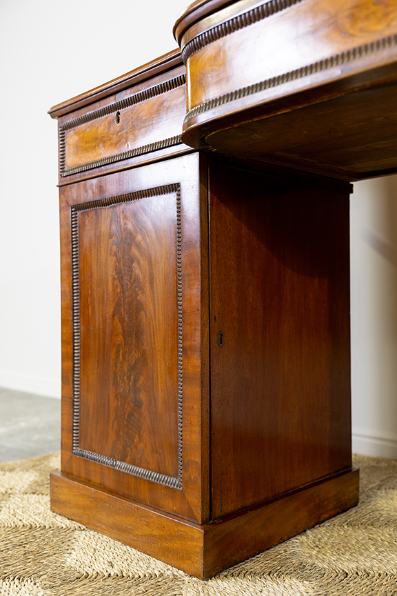 Victorian Mahogany Sideboard with Mirror