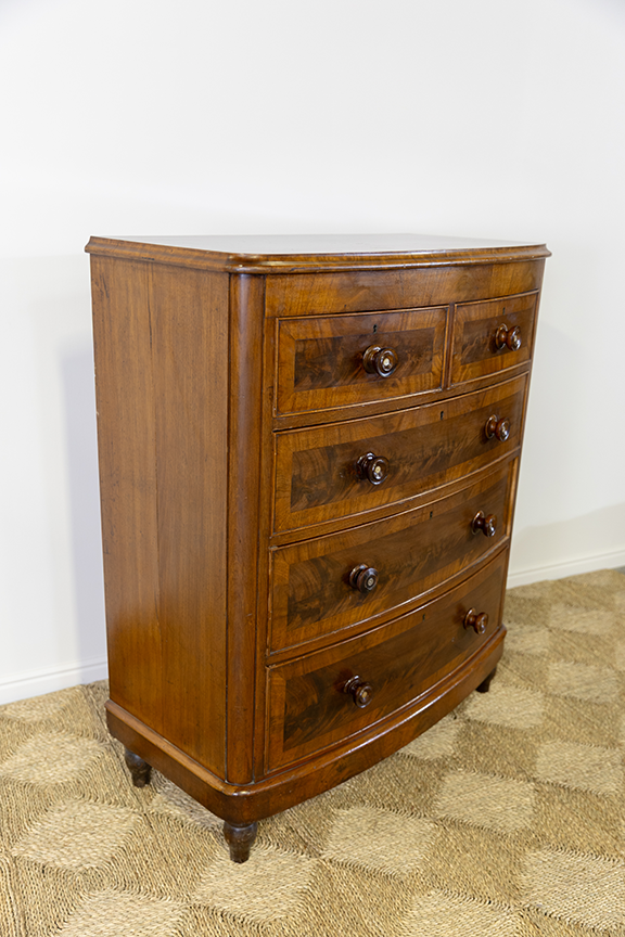 Bowfront flame wood chest