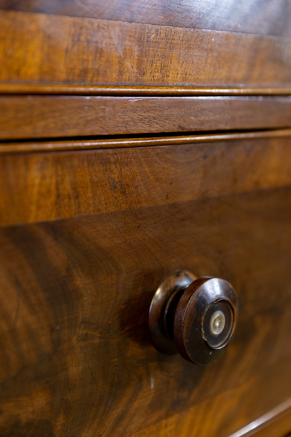 Bowfront flame wood chest