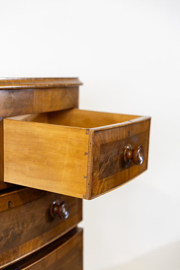 Bowfront flame wood chest