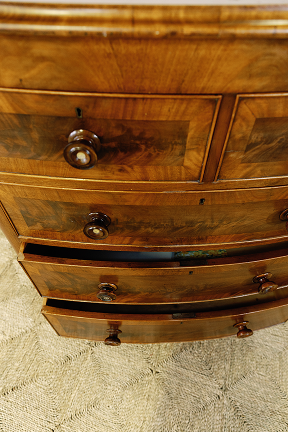 Bowfront flame wood chest