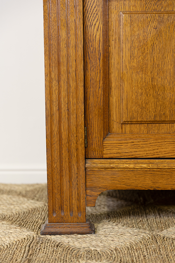 Shaplund & Petter Oak Buffet