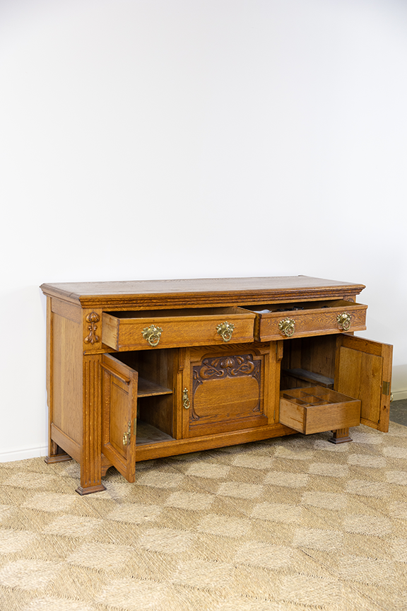 Shaplund & Petter Oak Buffet