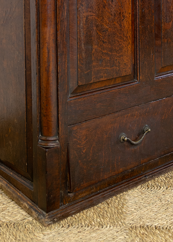 Mule Chest Sideboard 18th